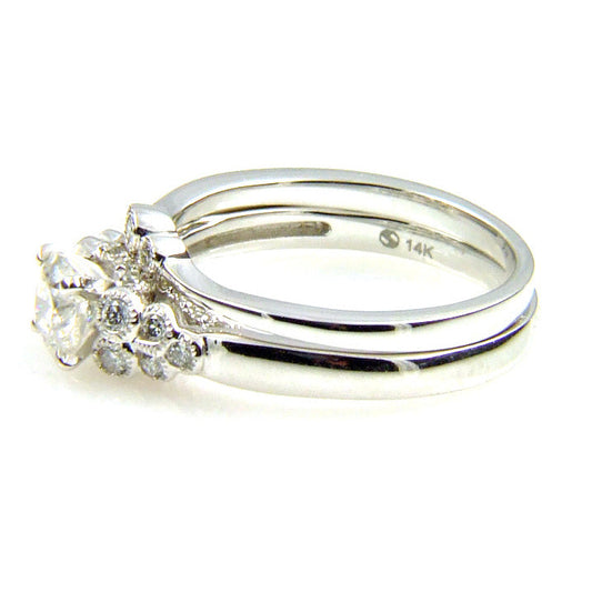 Anillo de compromiso estilo antiguo de 0,90 qt y oro blanco de 14 K