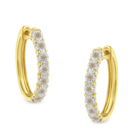 Pendientes de aro de oro bicolor de 10 quilates con diamantes (1/2 quilate total, color J-K, claridad I2-I3)