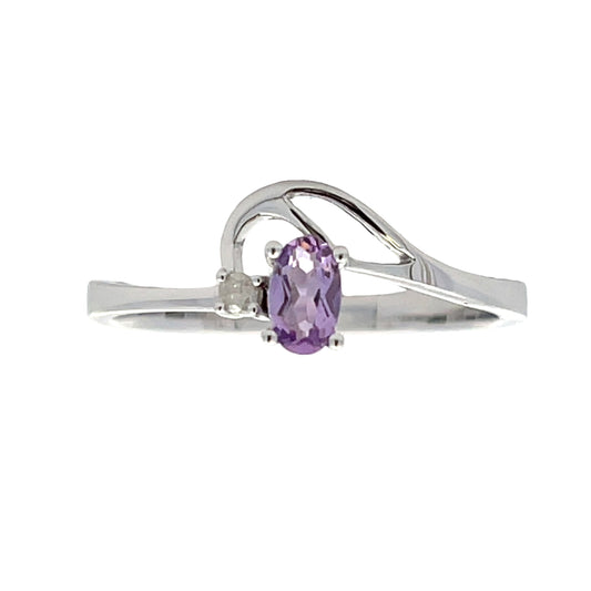 Anillo de amatista y diamante de 0,02 ct en oro blanco de 10 kt
