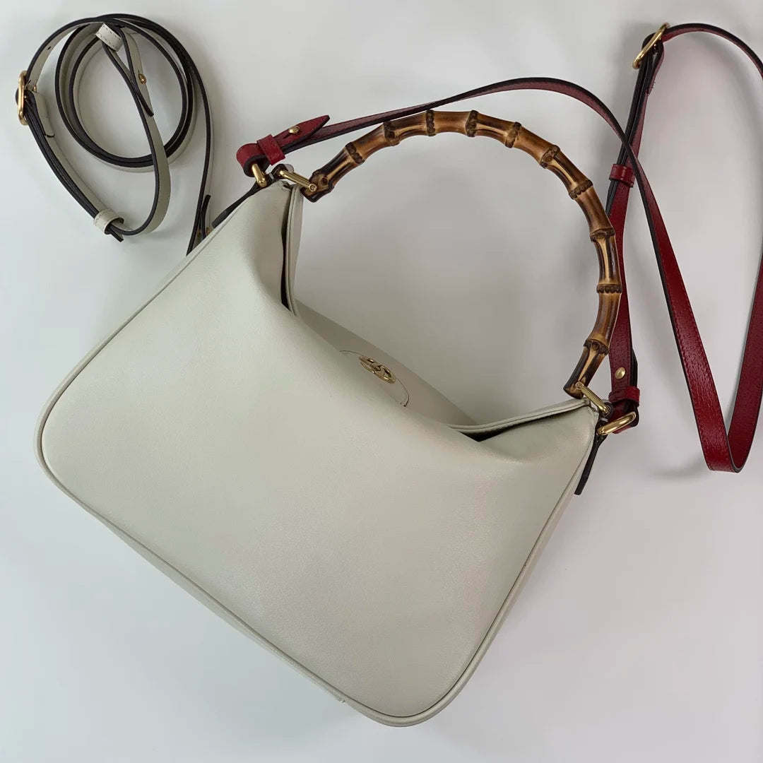 Luxury Super Large Travel Bag for Women | Sophisticated Italian Genuine Cowhide Fitness Bag | Elegant Retro Designer Travel Tote | Fashion-Forward Genuine Leather Business & Weekend Saddle Bag Luxegan