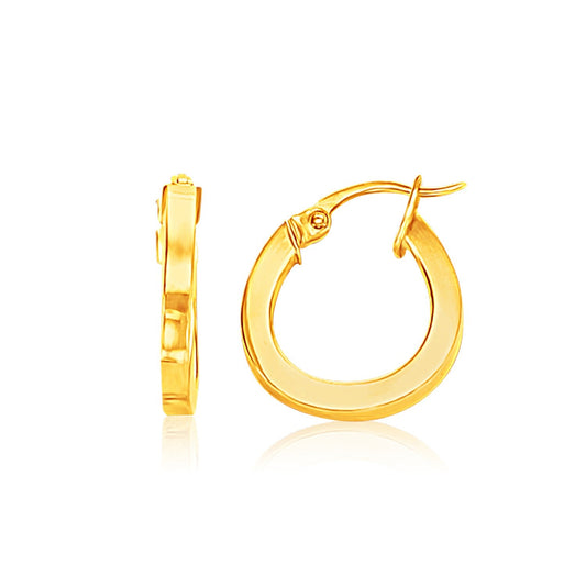 Aretes de aro pequeños de oro amarillo de 14k de lado plano