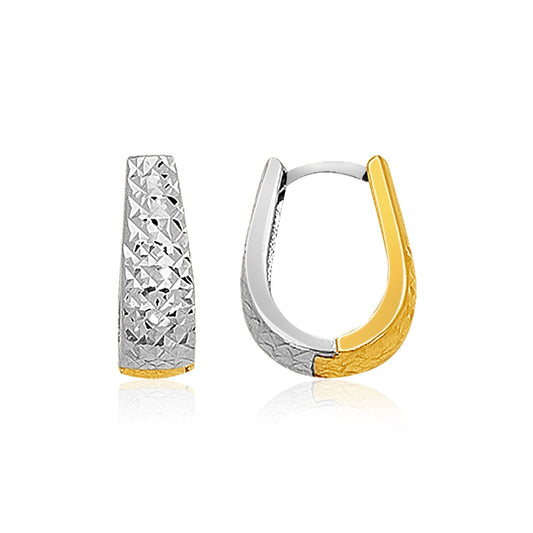 Pendientes de oro bicolor de 14k con diseño ovalado de corte de diamante y textura