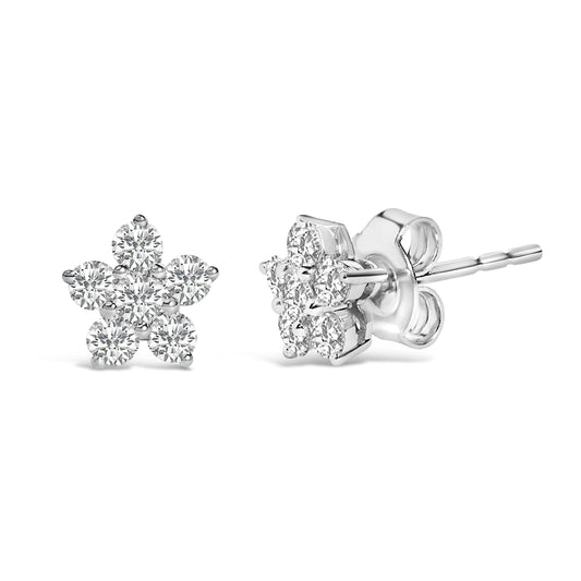 Pendientes de estrella de oro blanco de 10 quilates con diamantes de laboratorio de 1/2 quilate en total