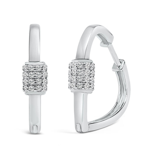 Pendientes de aro tipo Huggie con forma de corazón de diamantes creados en laboratorio de 3/8 Cttw en oro blanco de 10K