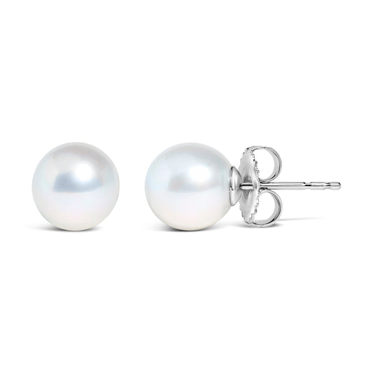 Pendientes solitario de 5-5,5 mm con perla cultivada de agua dulce y oro blanco de 14k