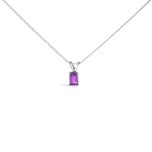 Collar con colgante solitario de amatista morada de 6x4 mm de talla esmeralda de oro blanco de 14 quilates