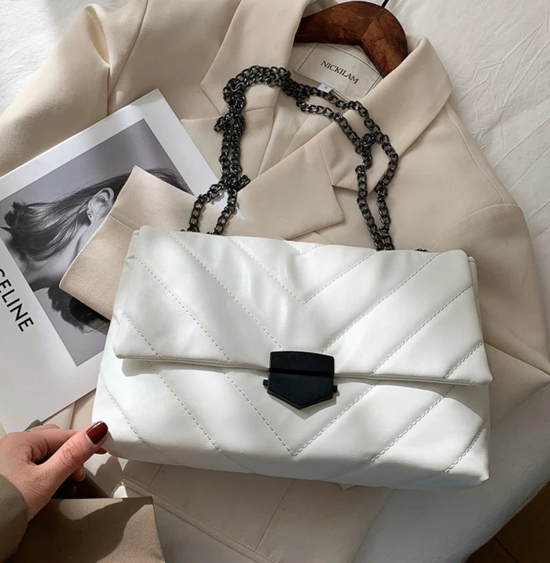 Luxury Chains Shoulder Bag For Women | PU Leather Flap Armpit Bag | Simple Crossbody Bag Designer Messenger Bag Lady Handbag (Bolso) Luxegan