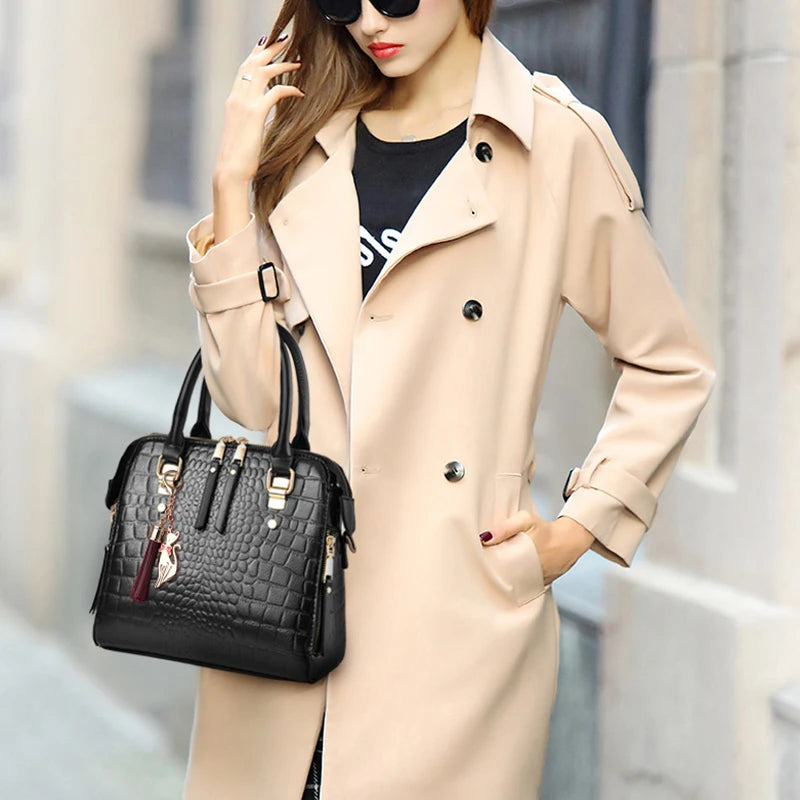 Luxury Crocodile Pattern Handbag for Women | Winter New PU Leather Tassel Shoulder Bag (Brands Design Handle Bag, Lady Purse) Luxegan