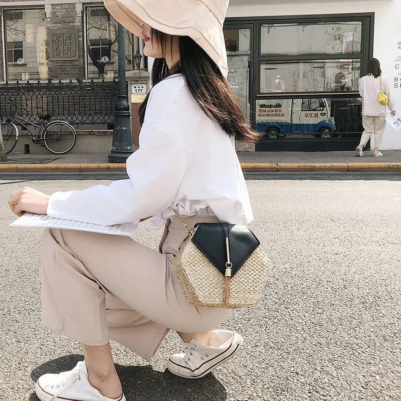 Hexagon Multi-Style Straw + Leather Handbag | Sophisticated Handmade Woven Rattan Summer Bag | Elegant Circle Bohemia Beach Bag | Fashion-Forward Hard-Shell Shoulder Flap with Tassel Accent Luxegan