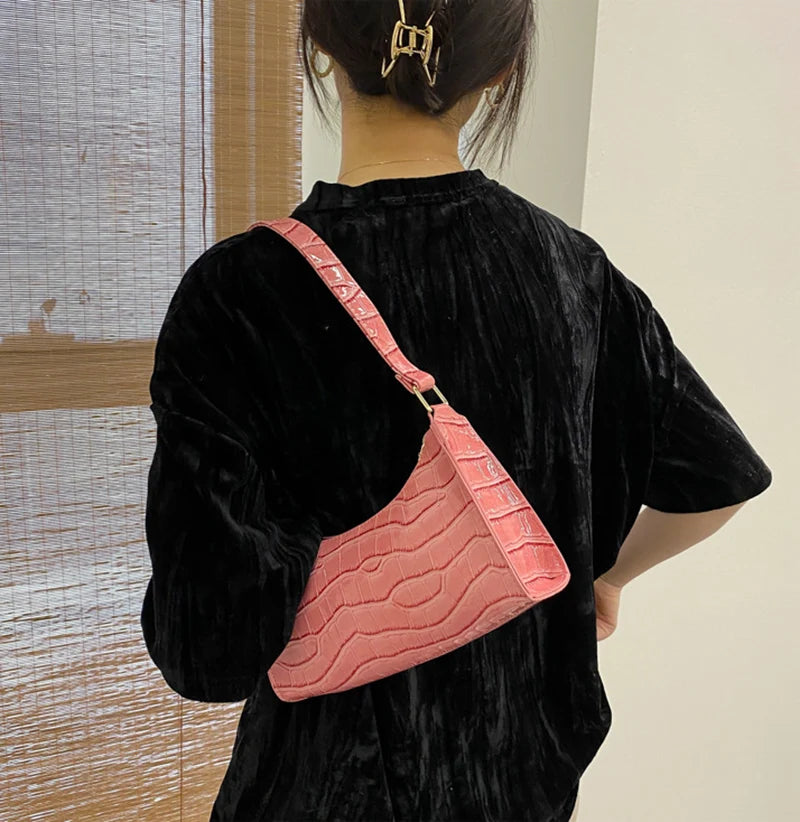 Fashion PU Leather Bags for Women | Alligator Pattern Armpit Handbag & Female Small Underarm Messenger Bag Luxegan