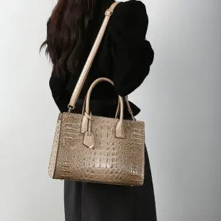 New Elegant Large Capacity Envelope Tote | Sophisticated Print & Chain Detail Handbag | Fashionable PU Leather Single Shoulder Bag | Durable Travel Oblique Straddle Bag (Model TJ-8584910) Luxegan