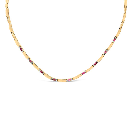 Collar de eslabones alternados de oro amarillo de 14 quilates con rubíes rojos y diamantes de 3/8 quilates
