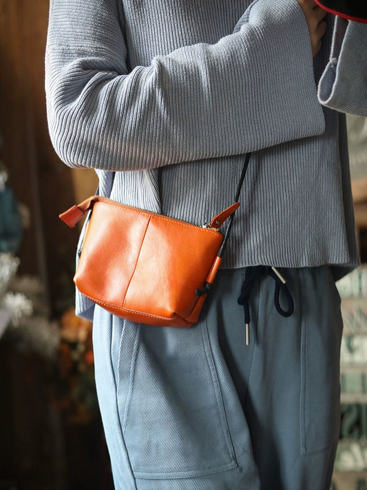 Genuine Leather Retro Portable Phone Bag | New Top Layer Cowhide Crossbody for Women (Pure Color) Luxegan