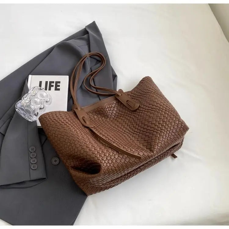 Vintage Diamond Woven Tote Bag | Fashion & Travel Shoulder Handbag Luxegan