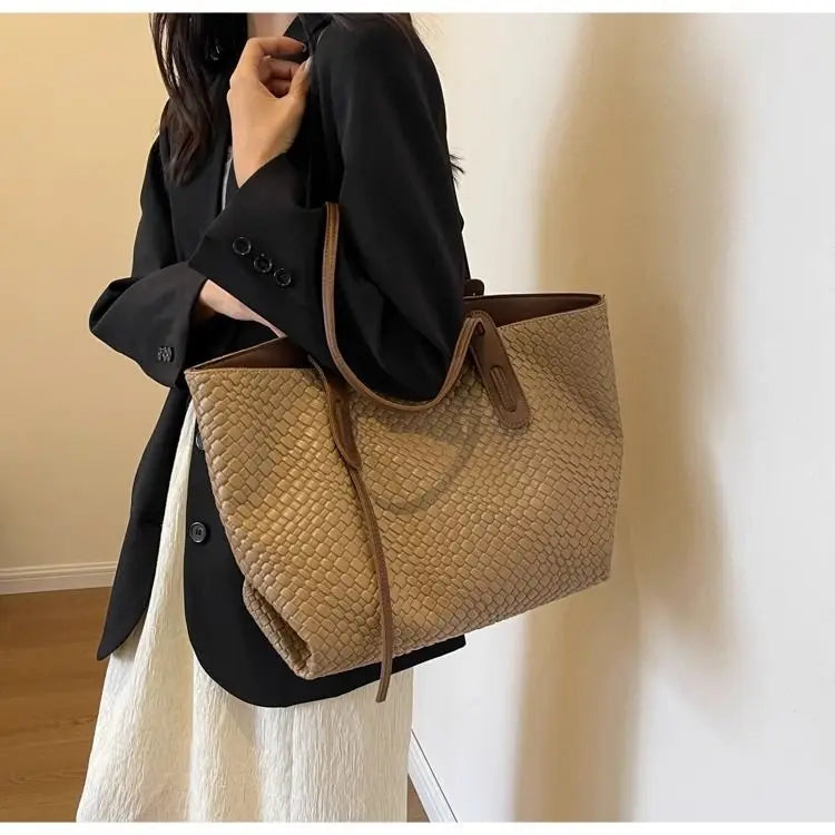 Vintage Diamond Woven Tote Bag | Fashion & Travel Shoulder Handbag Luxegan