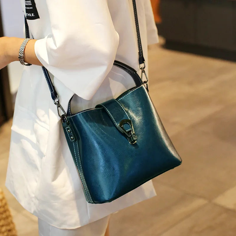 100% Genuine Leather Women's Handbag | Crossbody Bag, Ladies' Retro Shoulder Bag, Commuter & Shopping Bag