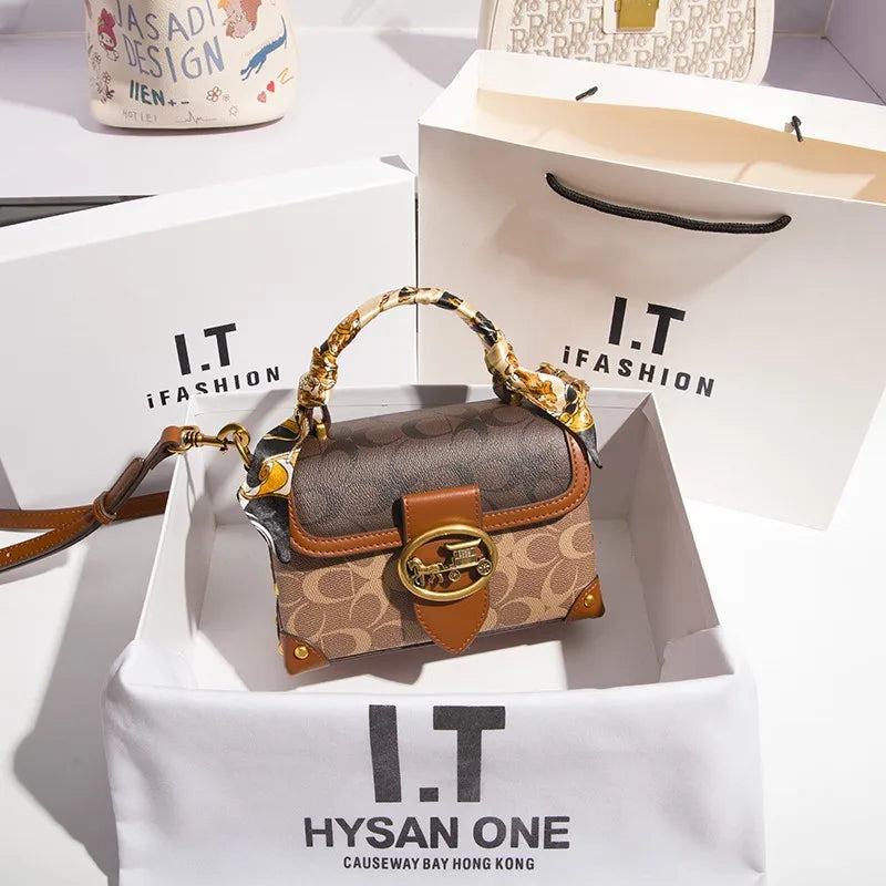 Luxury Baguette Crossbody | Designer Shoulder & Clutch Purse Luxegan