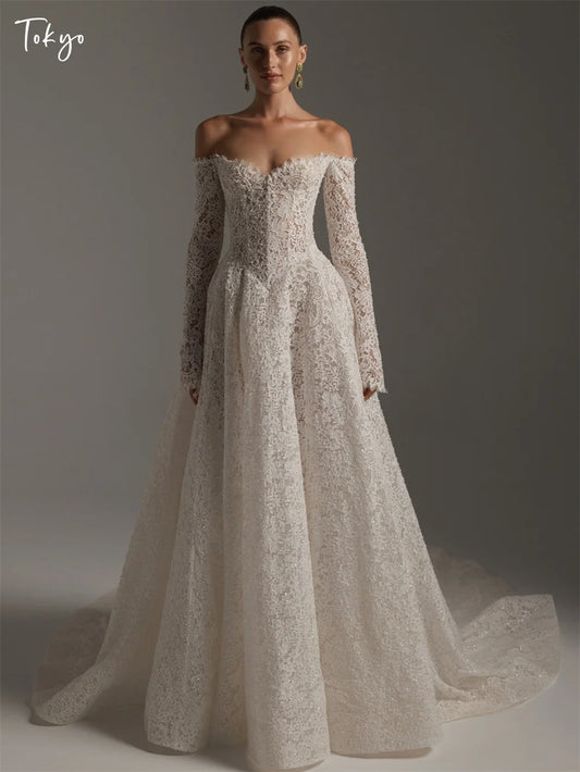 Vestidos de novia de Tokio personalizados blancos con hombros descubiertos, mangas largas, cremallera trasera, corte en A, cola de corte, vestidos de novia 2026