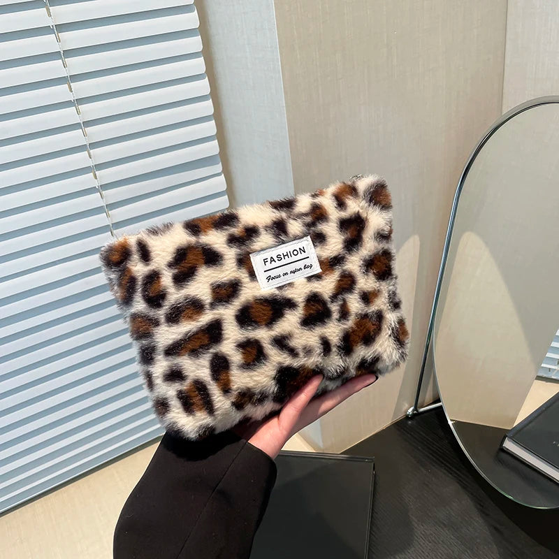 Leopard Print Retro Makeup Bag | Large Capacity Cosmetic Bag & Fashion Portable Storage Bag (Travel Toiletry Bag) Luxegan