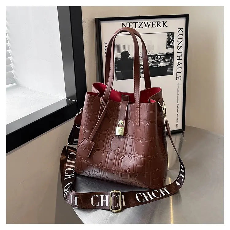 Women's New Large-Capacity Bucket Bag | Winter Fashion Letter Printing Temperament Versatile Messenger Bag Luxegan