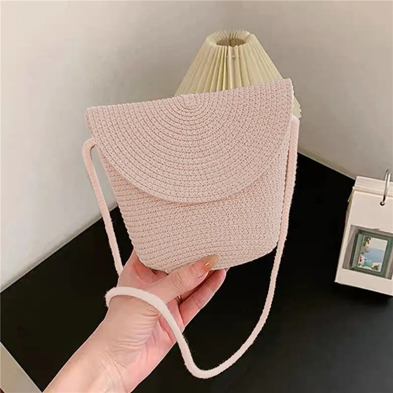 Beach Straw Shoulder Messenger Bag | Women's Bohemian Summer Woven Rattan Bucket Shoulder Handbag & Handmade Crossbody Bag Luxegan