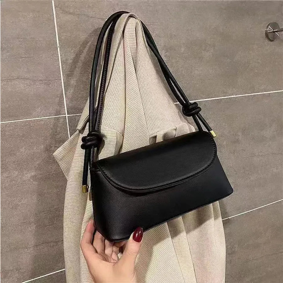 Internet Celebrity Retro Small Bag for Women | Autumn and Winter New Trendy Crossbody Bag & Fashionable One-Shoulder Bag Luxegan