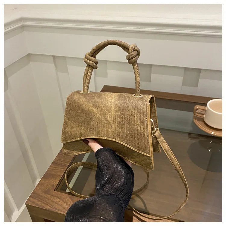 Fashionable Women's Shoulder Bag | Pure Color Trendy Crossbody Bag & Simple Casual Diagonal Bag (Small Square Bags for Autumn & All Seasons) Luxegan