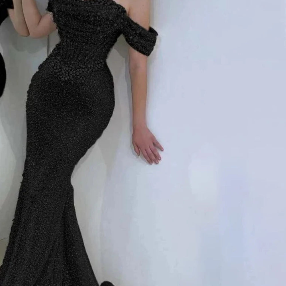 Gorgeous Pearl & Sequined Mermaid Prom Dress | Strapless Sweetheart Hollow Gown | Off-The-Shoulder Backless Floor-Length Formal Evening Gown Luxegan