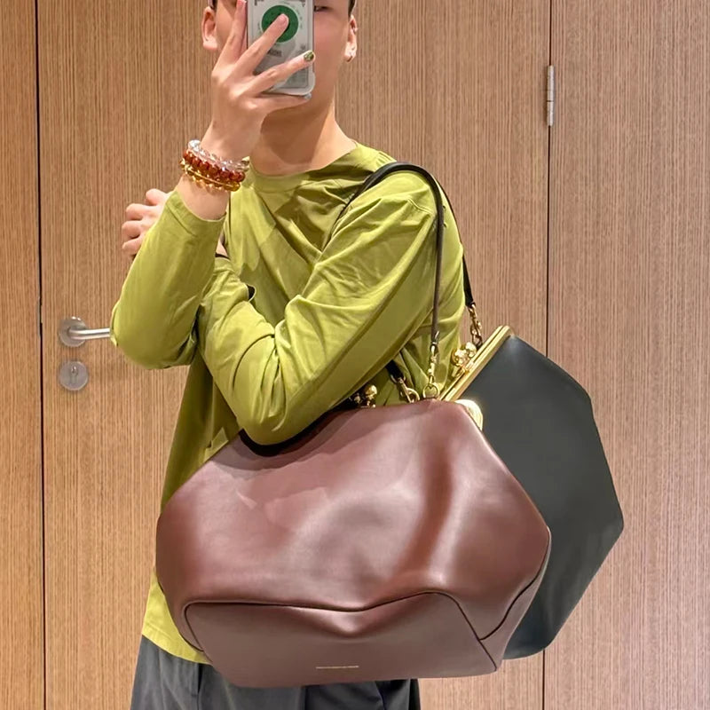 Luxury Design Clip Frame Handbag | Sophisticated "Large-Capacity Carryall" Silhouette | Elegant Vintage Shell Clutch Purse | "Dignified" High-Performance Versatile Shoulder Essential for Radiant Styling Luxegan