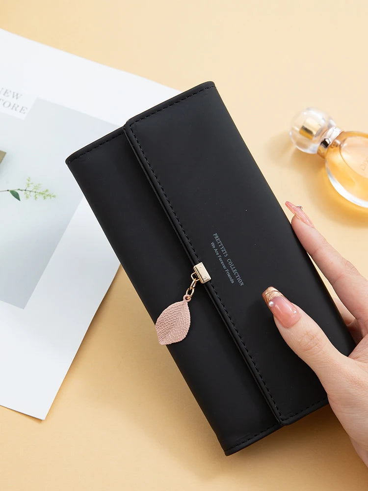 Hot Selling Spring and Summer New Women's Bag | Japanese and South Korean Small Fresh Leaf Pendant Three-Fold Bag Luxegan