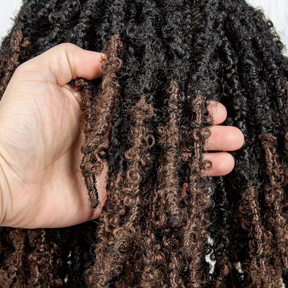 KIMA Pelucas trenzadas sintéticas de 14 pulgadas Peluca frontal de encaje Pelucas trenzadas 9x6 Trenzas de caja sin nudos con pelo de bebé para mujeres negras