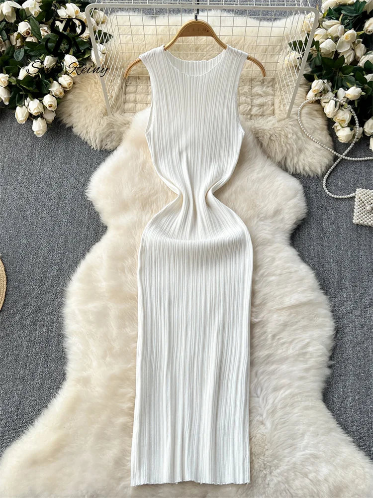 Women's Solid O-Neck Sleeveless Knit Dress | Elegant Pleated Draped Mid-Calf Gown | Slight-Stretch Slim-Fit Office Lady Retro Bodycon Dress Luxegan