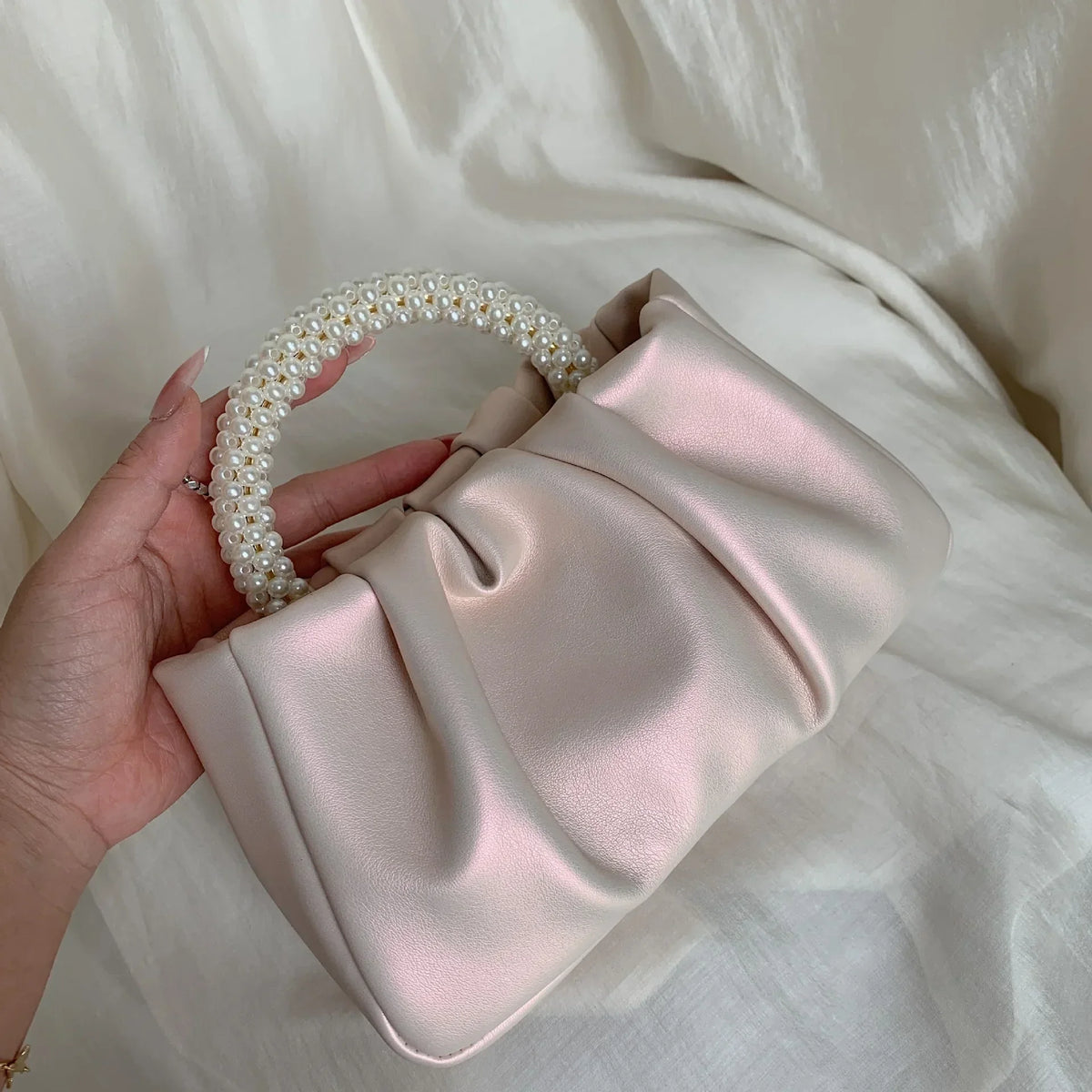 Fashion Pearl-Handle Dinner Clutch | Sophisticated Luxury Design Handbag | Elegant Ladies Square Shoulder Bag | "Dignified" Soft Small Messenger for Versatile Evening Styling Luxegan