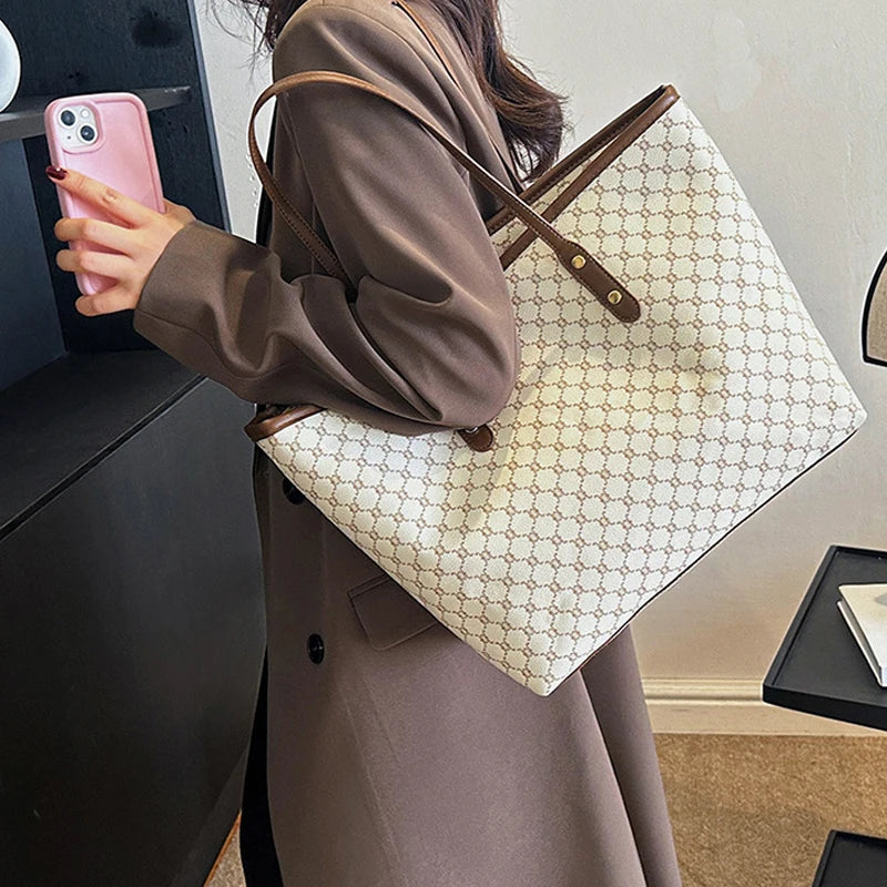 Large Capacity Shoulder Bag for Women | PU Leather Handbag for Commuting & Casual Use (Versatile Tote Bag, Geometric Pattern) Luxegan