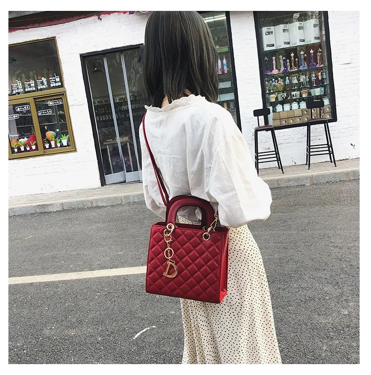 Luxury Lingge Chain Tote Bag | Women's Fashion Shoulder & Crossbody Handbag Luxegan