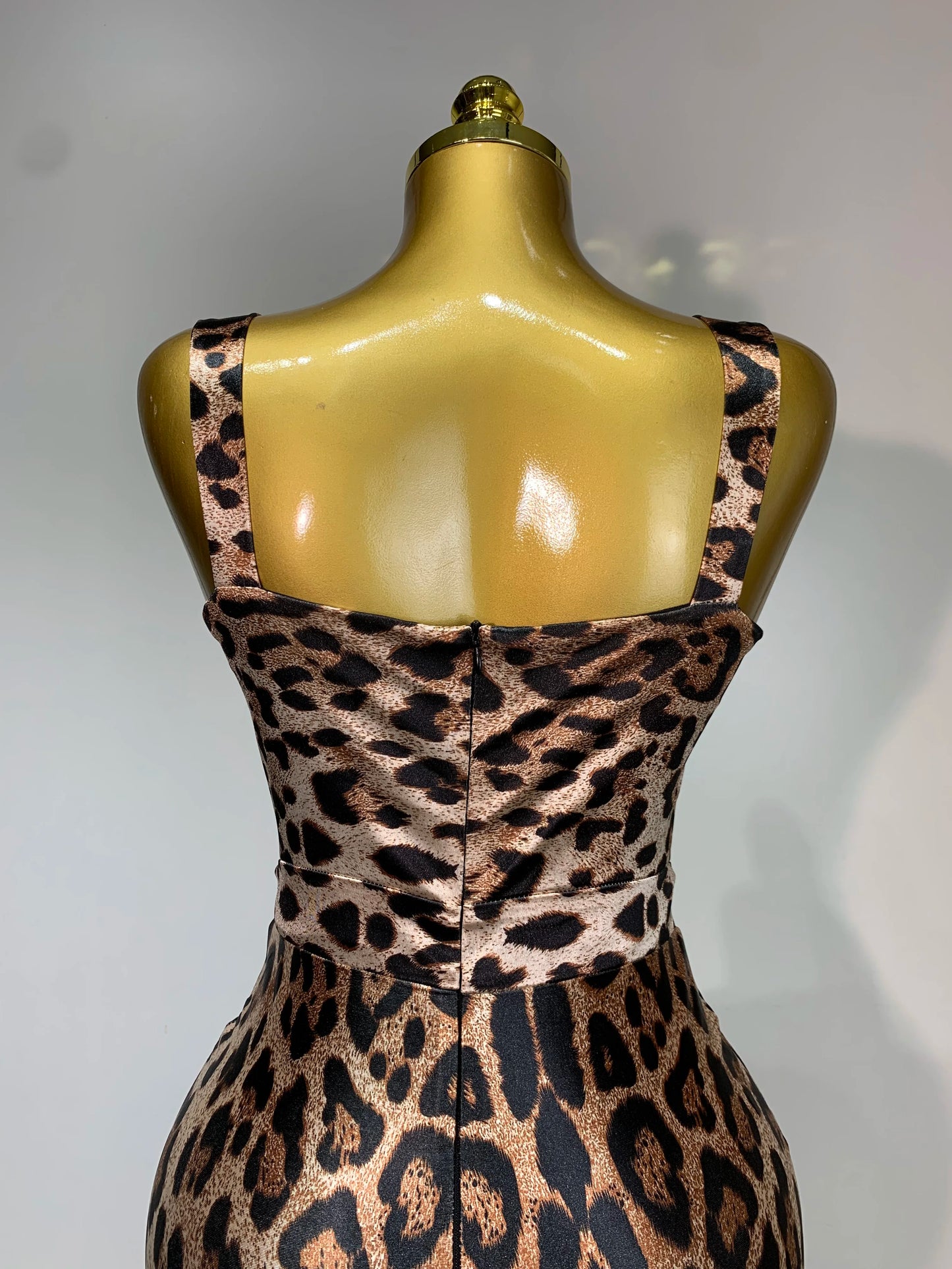 Leopard Print Bodycon Maxi Dress | V-Neck Sleeveless Slim Sheath Celebrity Evening Gown Luxegan