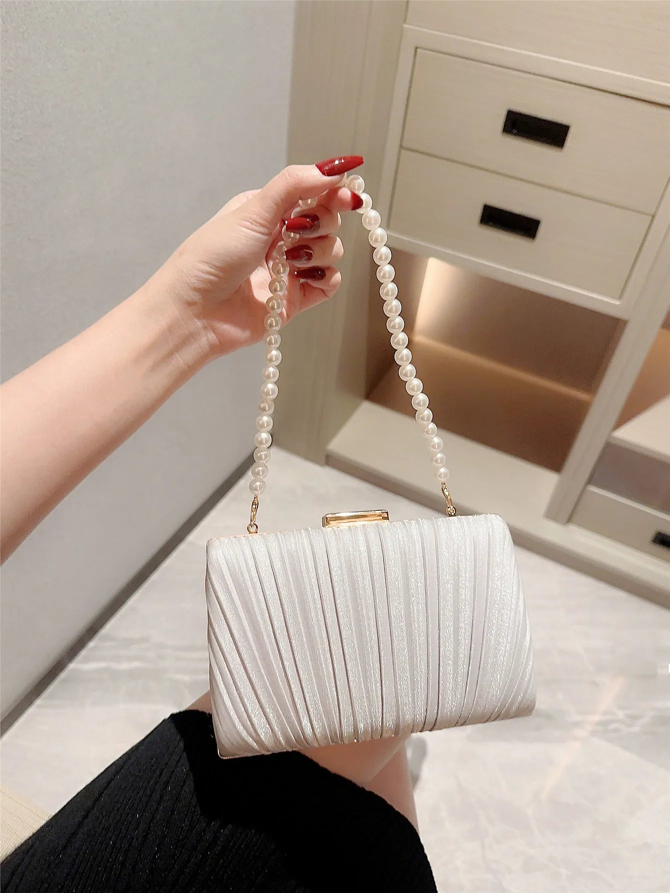 Ladies' Casual Pleated Satin Box Dinner Bag | Faux Pearl Handbag & Wedding Clutch Luxegan