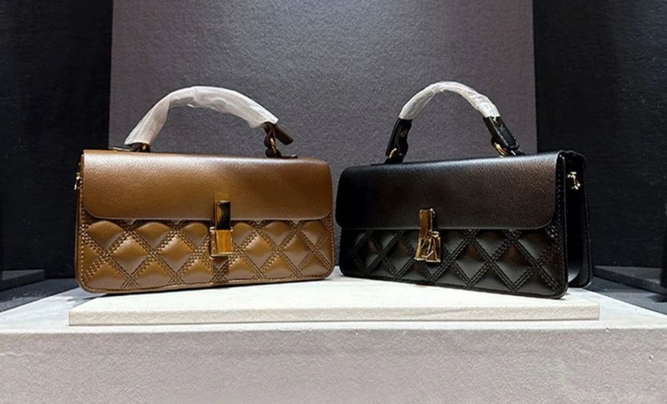 Luxury Designer Cowhide Crossbody Bag | High-Quality Diamond Lattice Chain Underarm Bag | Niche Genuine Leather Baguette Shoulder Bag | Elegant Women’s Hasp Handbag (Model 122) Luxegan