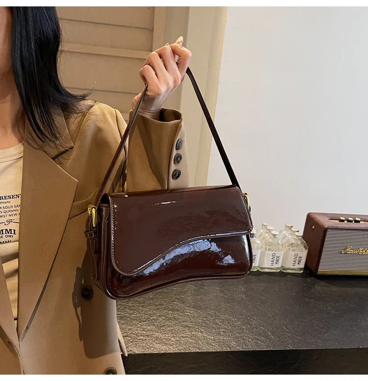Elegant Solid Saddle Bag | Versatile Shoulder & Crossbody Purse Luxegan