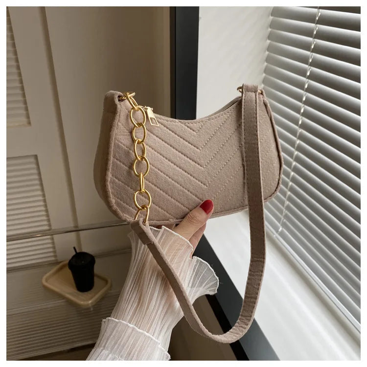 Fashion Felt Mini Shoulder Bag for Women | Design Advanced Crescent Saddle Underarm Handbag with Chain Detail Luxegan