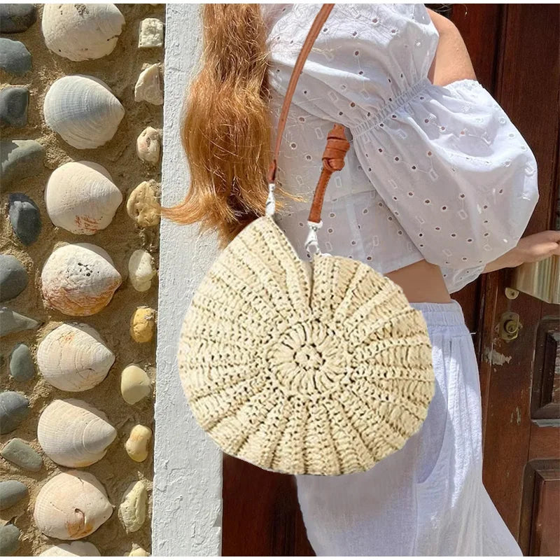 Polyester Hand-Woven Conch Shell Bag | Cute Pearls Chain Novelty Crossbody Bag Luxegan