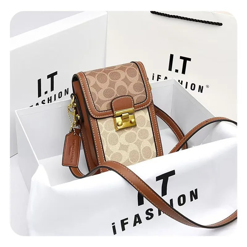 Luxury Replica Mini Circular Crossbody Tote | Patent Leather Designer Bag Luxegan