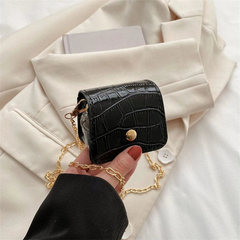 Stylish Women's Mini PU Crocodile-Embossed Bag | Decorative Coin Purse with Adjustable Metal Chain Strap Crossbody/Shoulder Luxegan