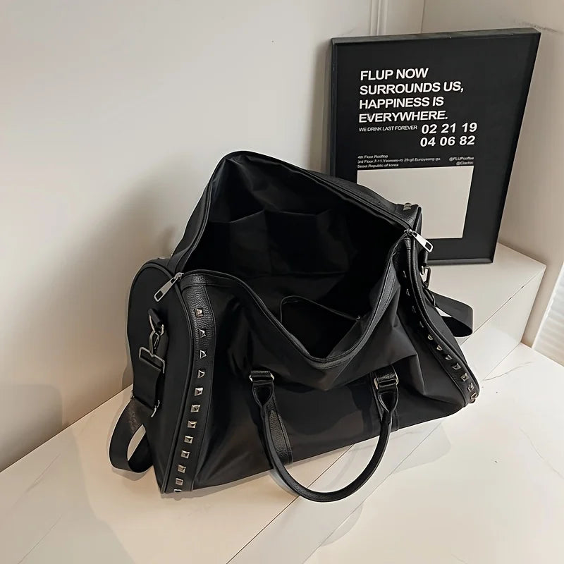 Fashionable Simple Polyester Travel Tote Bag | Large Capacity Hand-held Luggage Bag for Outdoor Sports & Gym Luxegan