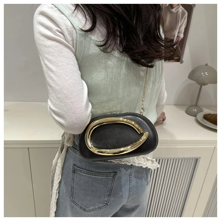 Z Style Luxury Box Clutch | Special-shaped Metal Chain Shoulder Bag Luxegan