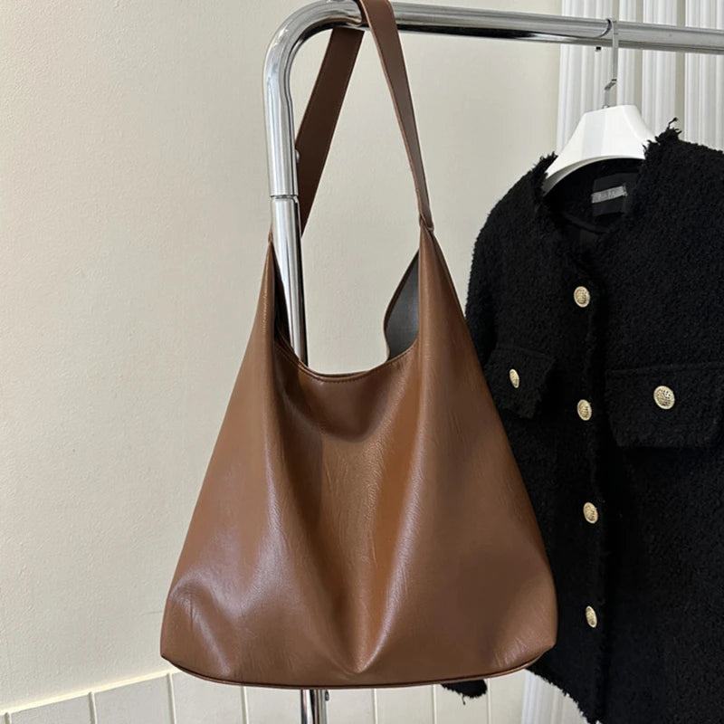 Vintage Soft PU Leather Ladies Shoulder Bag | Commuter Large Handbag & Women's Versatile Tote Underarm Bag (Quality Design)