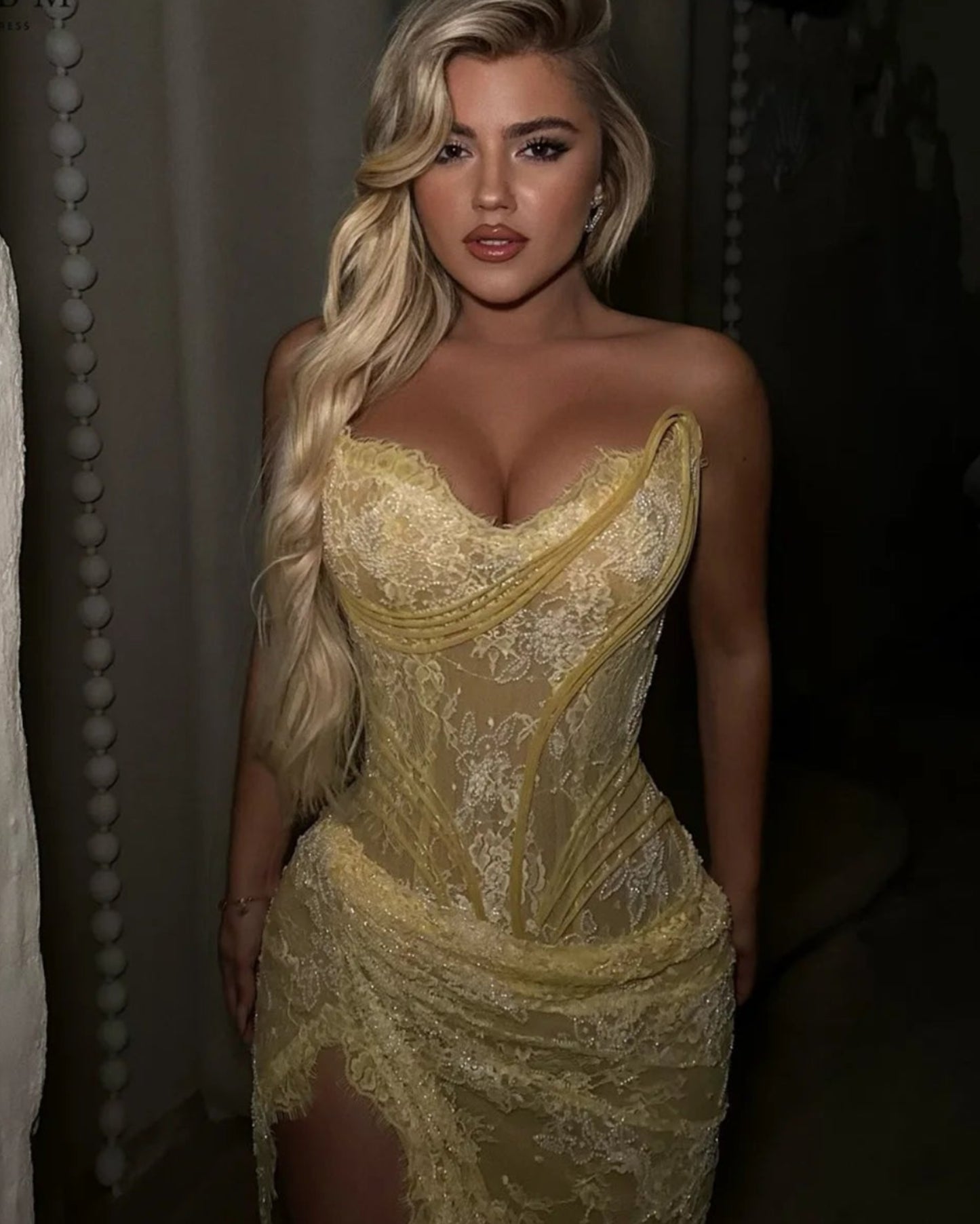 Women's Sexy Yellow Mermaid Prom Dress | Elegant Strapless Lace Evening Gown | Glamorous Floor-Length Trumpet Party Dress | Premium Satin & Microfiber Formal Robe with Built-in Bra Luxegan