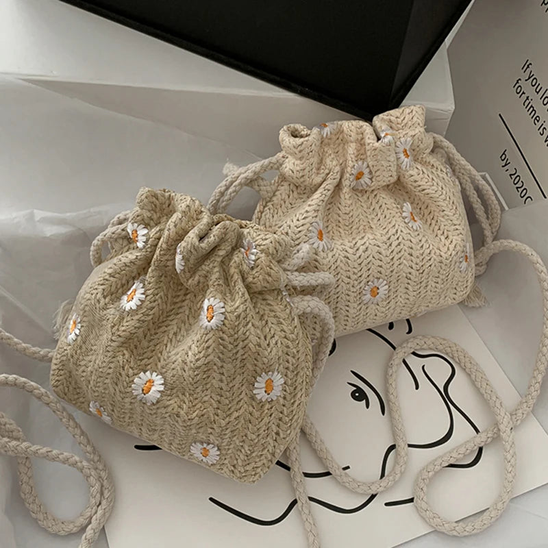 Straw Weave Bucket Bags | Rattan Women Summer Beach Shoulder Bags & Retro Mini Messenger Bag Luxegan