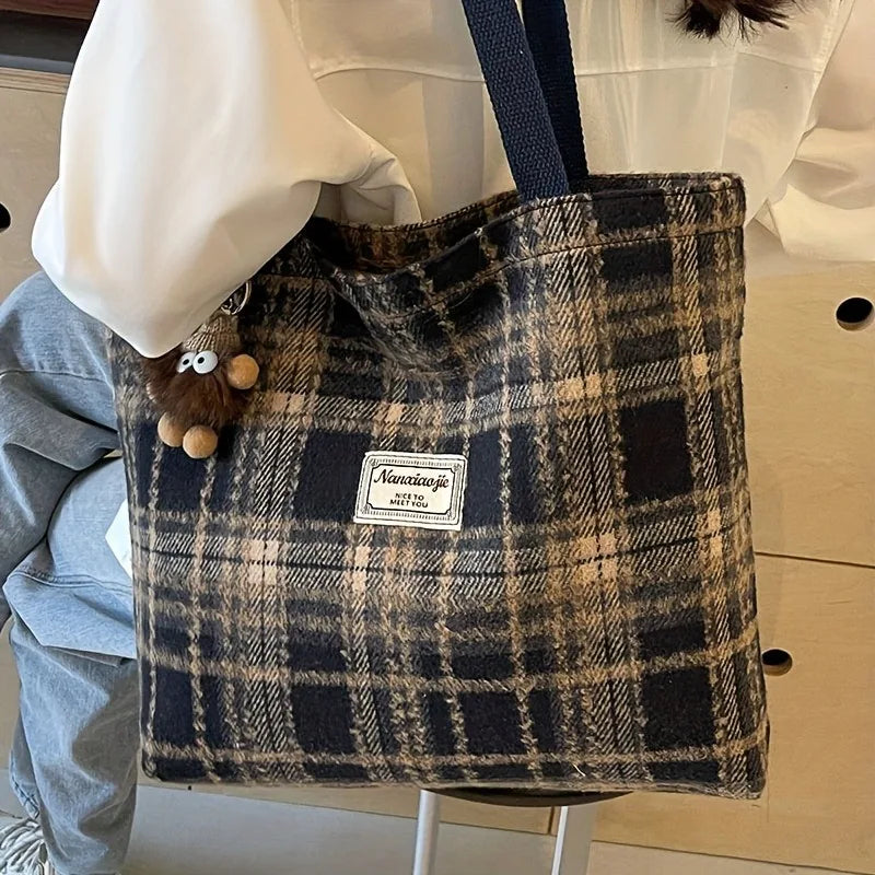 Retro High-End Plaid Large Capacity Shoulder Tote Bag for Women | Durable Woolen-Look Polyester for Autumn/Winter Luxegan