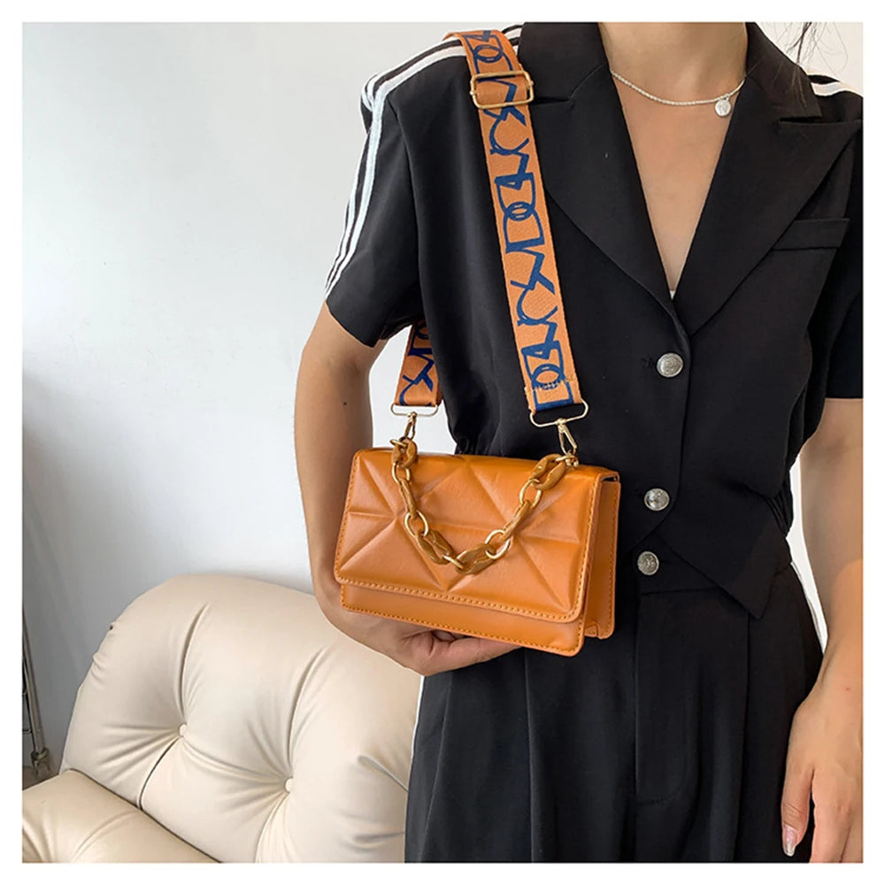 Winter Large Shoulder Bags for Women | Stone Pattern PU Leather Crossbody Bags & Brand Pink Tote Handbags (Chains Shopper Clutch Purse) Luxegan